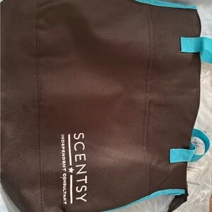 Scentsy consultant’s black carry all bag